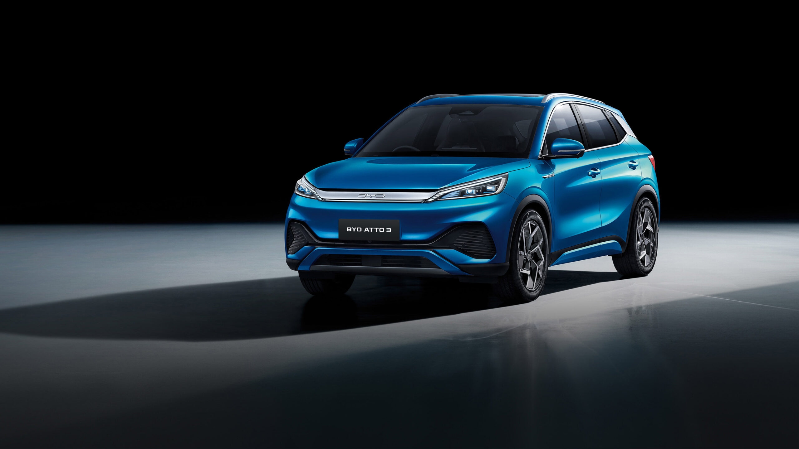 1 (1) BYD Atto 3 Electric Car 2025 with 521 Km Range and Futuristic Design